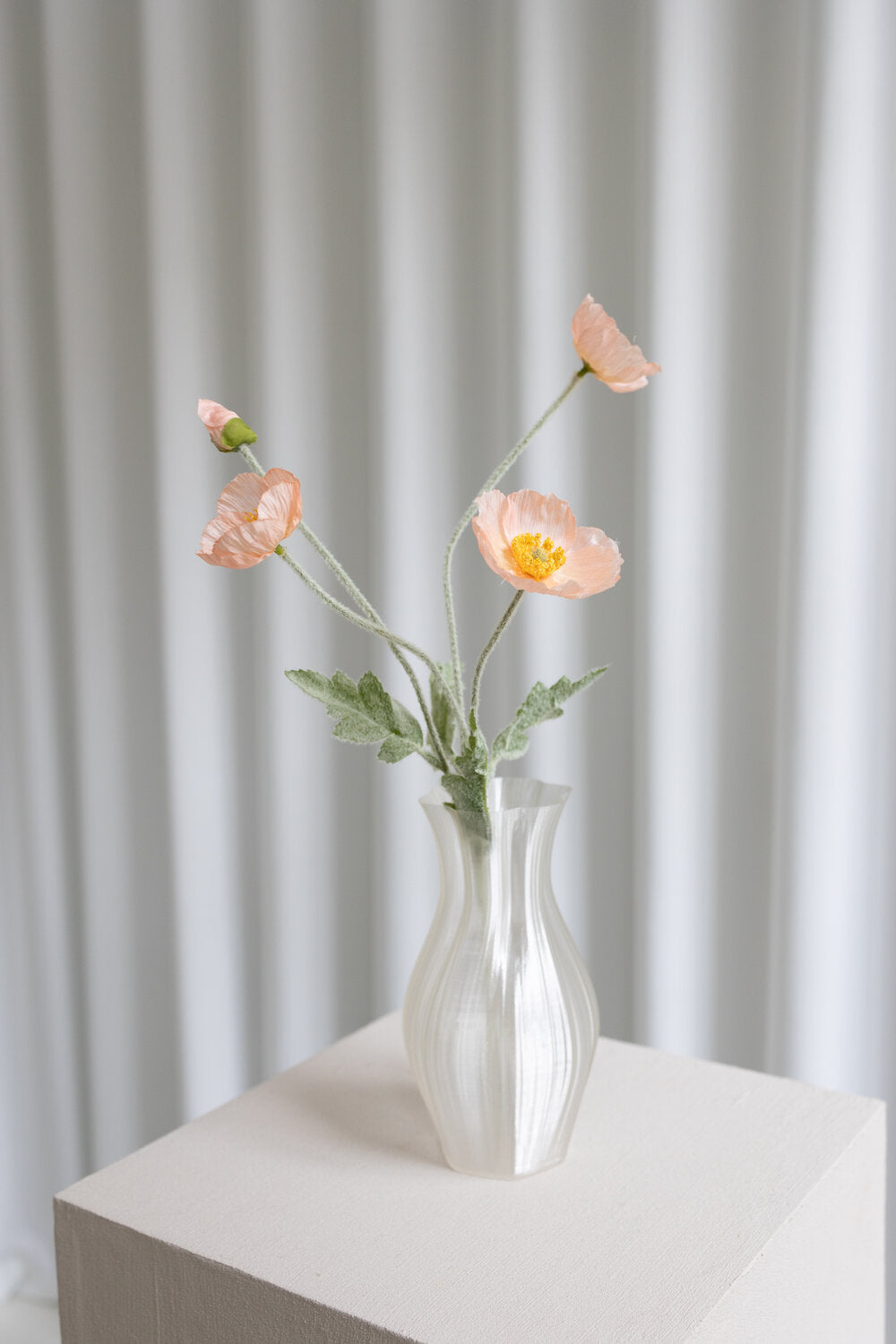 Bloom vase, Ivory - H19 cm.