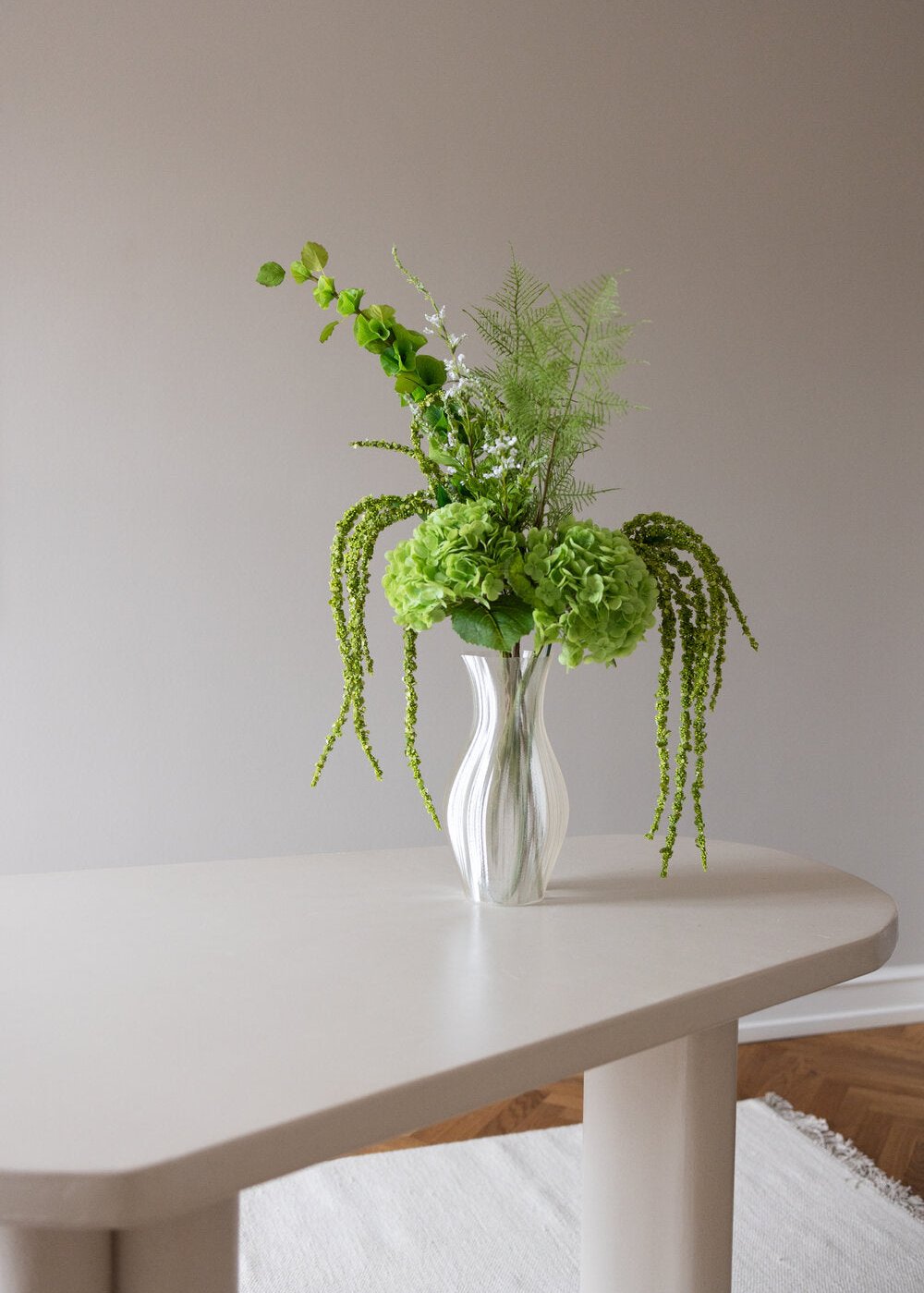 Bloom vase, Ivory - H19 cm.