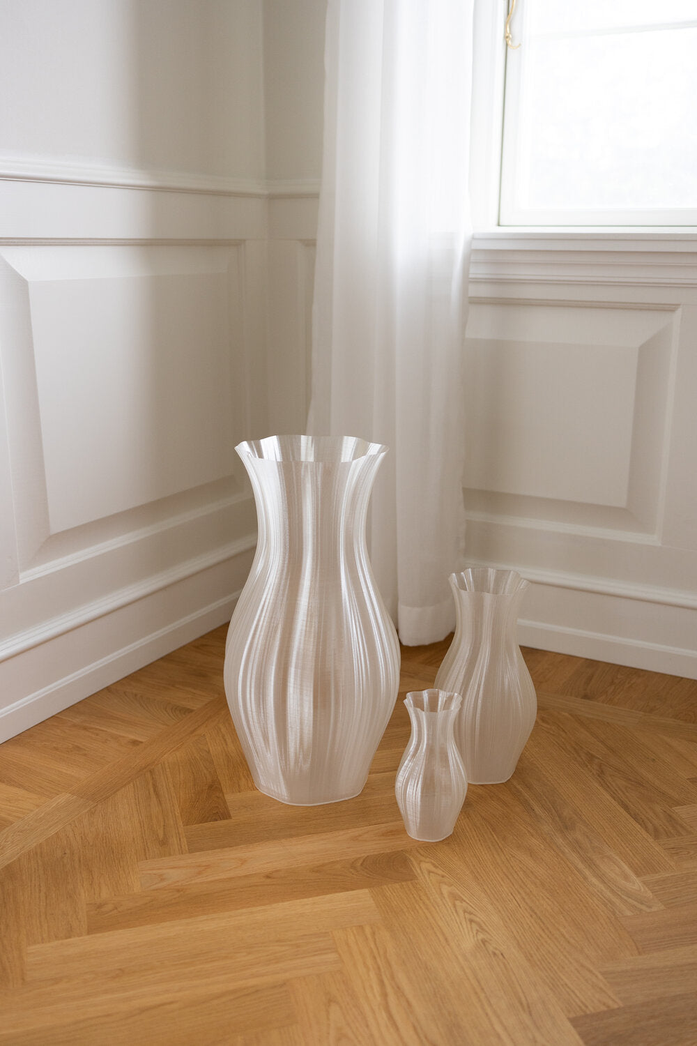 Bloom vase, Ivory - H19 cm.