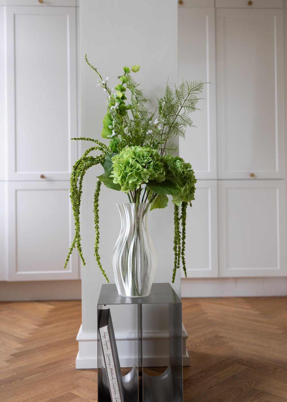 Bloom vase, Ivory - H30 cm.