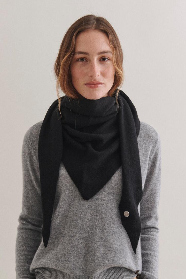 Andrea Triangle Cashmere halstørklæde - sort