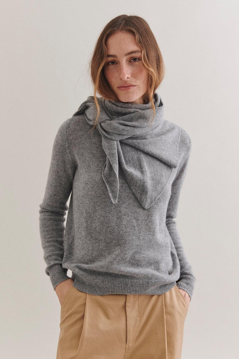 Andrea Triangle Cashmere halstørklæde - grå
