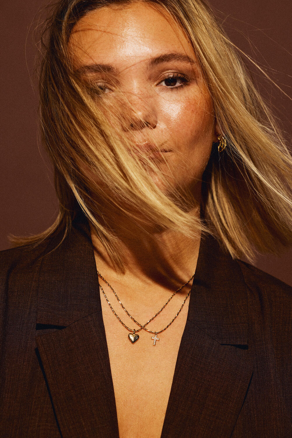 Cross halskæde - forgyldt