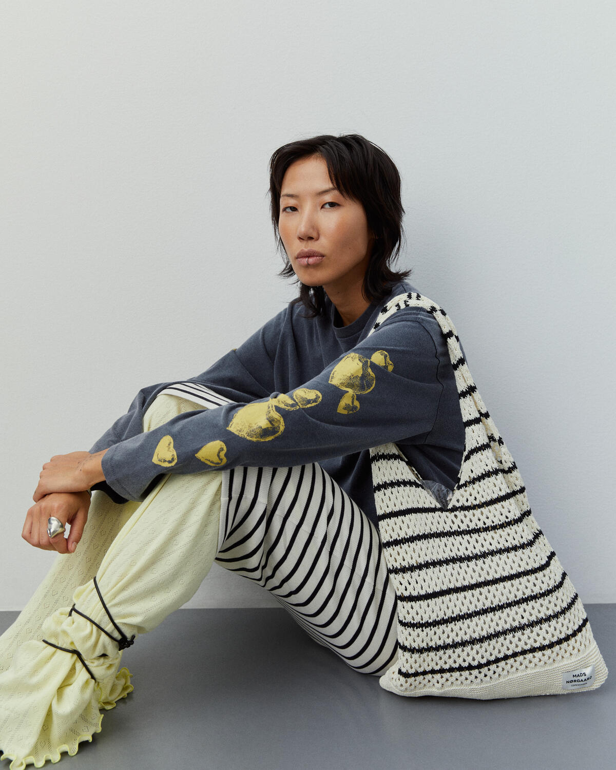 Beach Belly strikket taske - Vanilla Ice/Black