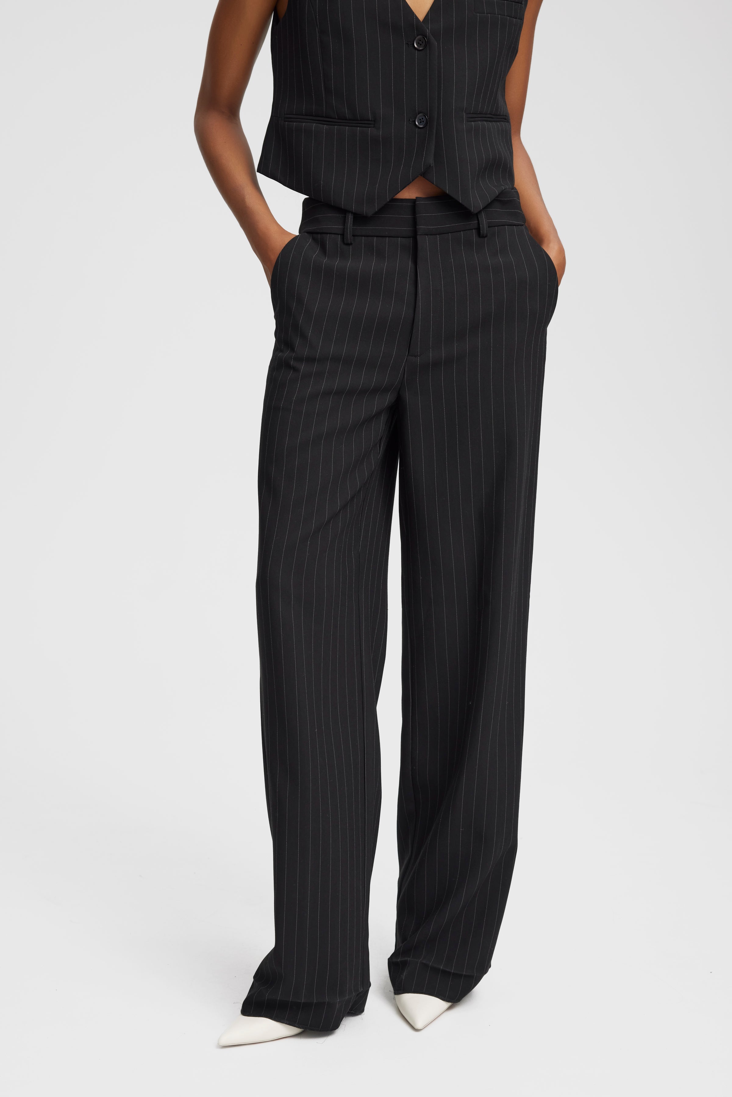 JoelleGZ Pinstripe MW bukser - Black Pinstripe