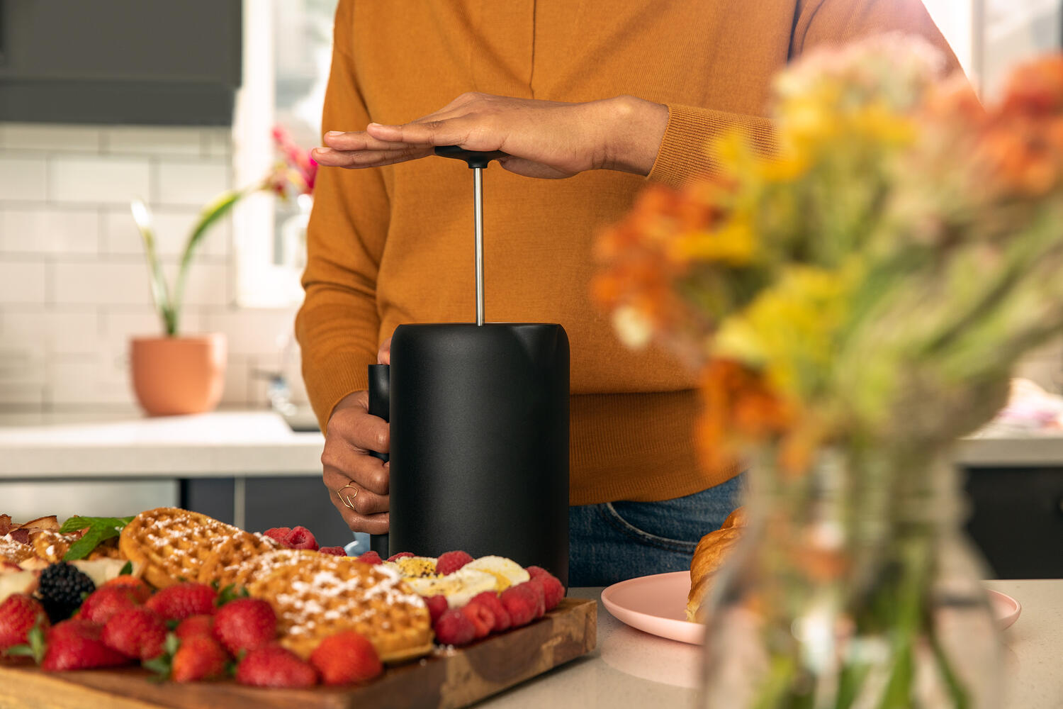 Clara French Press stempelkande, Matte Black - 709ml