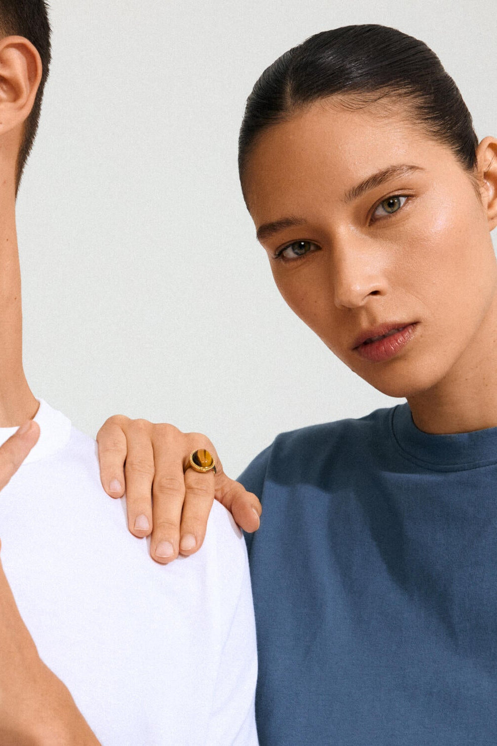 Between ring - forgyldt