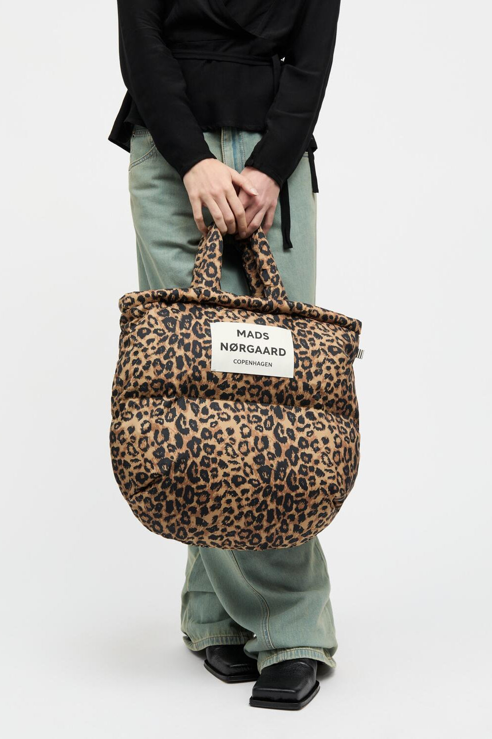 Light Ripstop Pillow taske - Leo Aop/Black