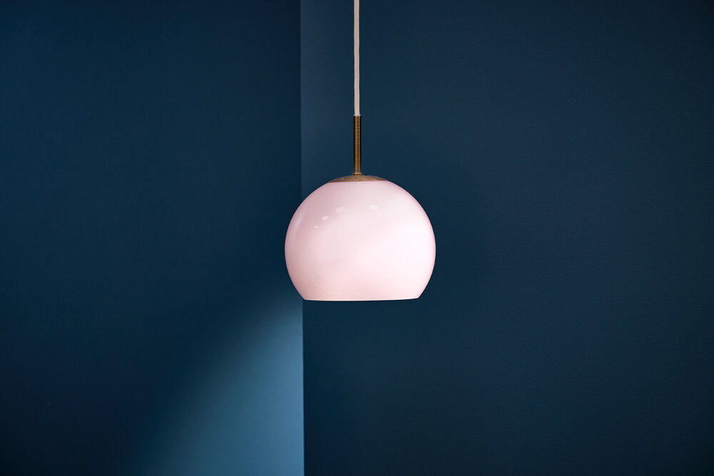 Ball Glass pendellampe, Light Pink - Ø18