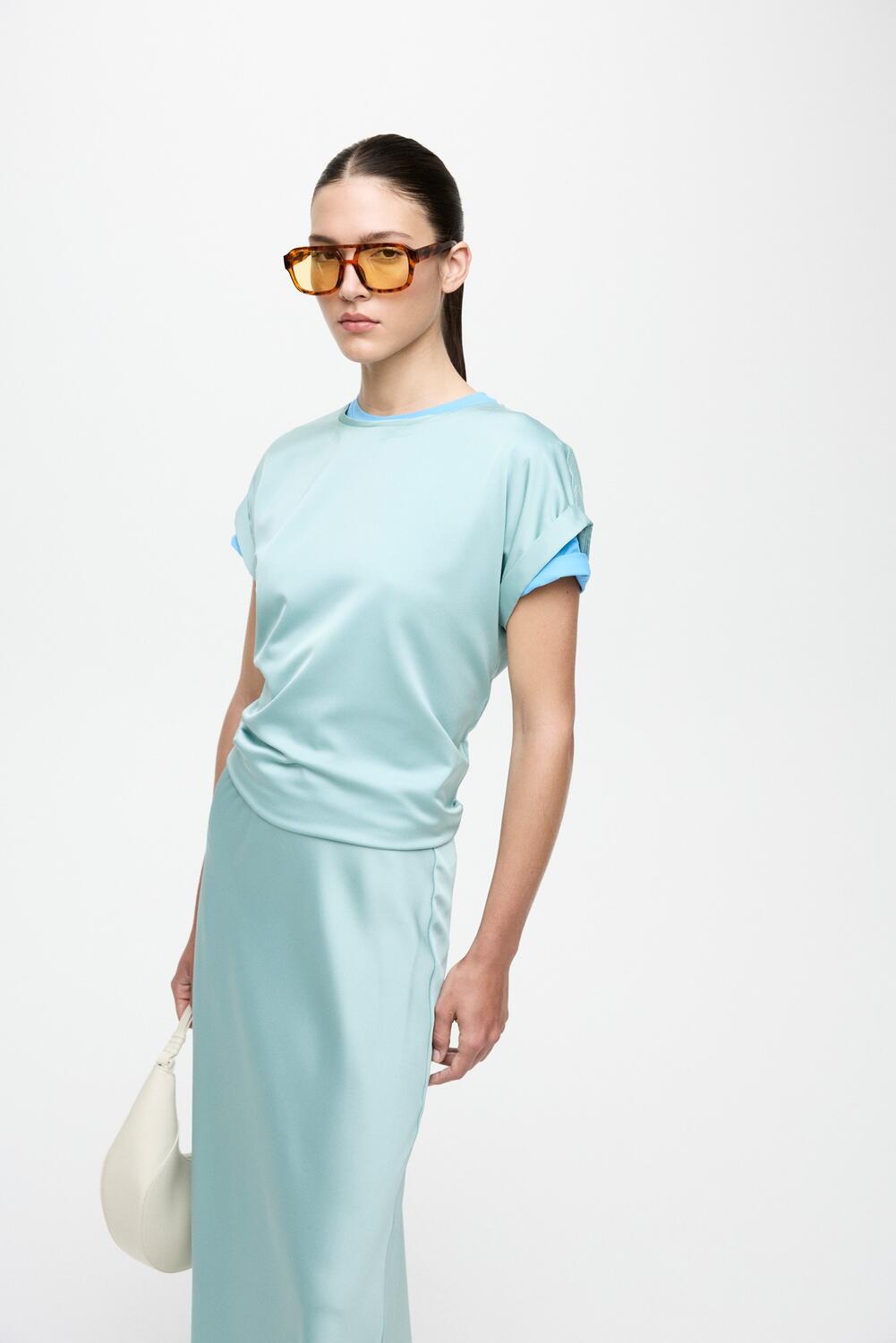 Viellette Satin top - Nantucket Breeze