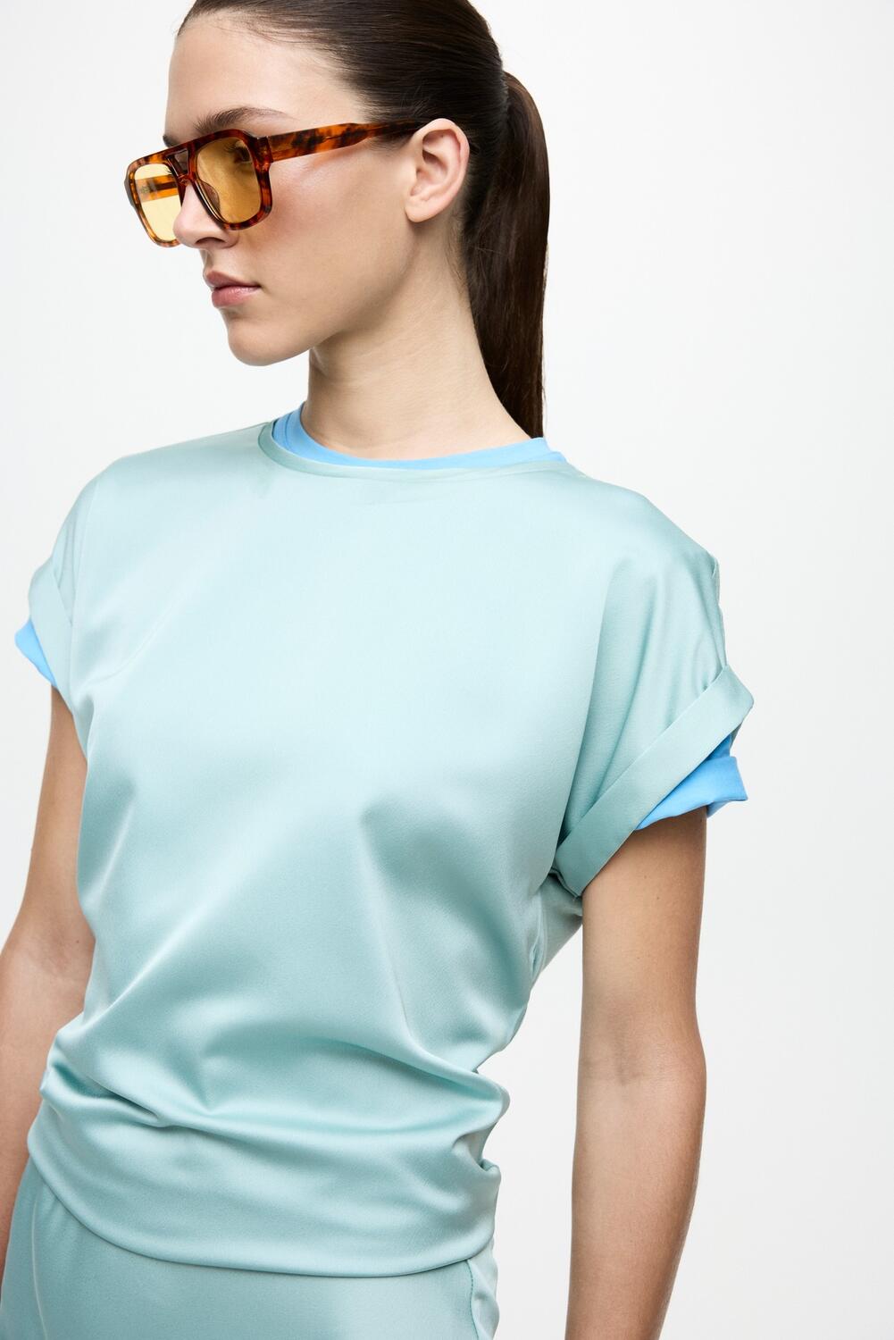 Viellette Satin top - Nantucket Breeze