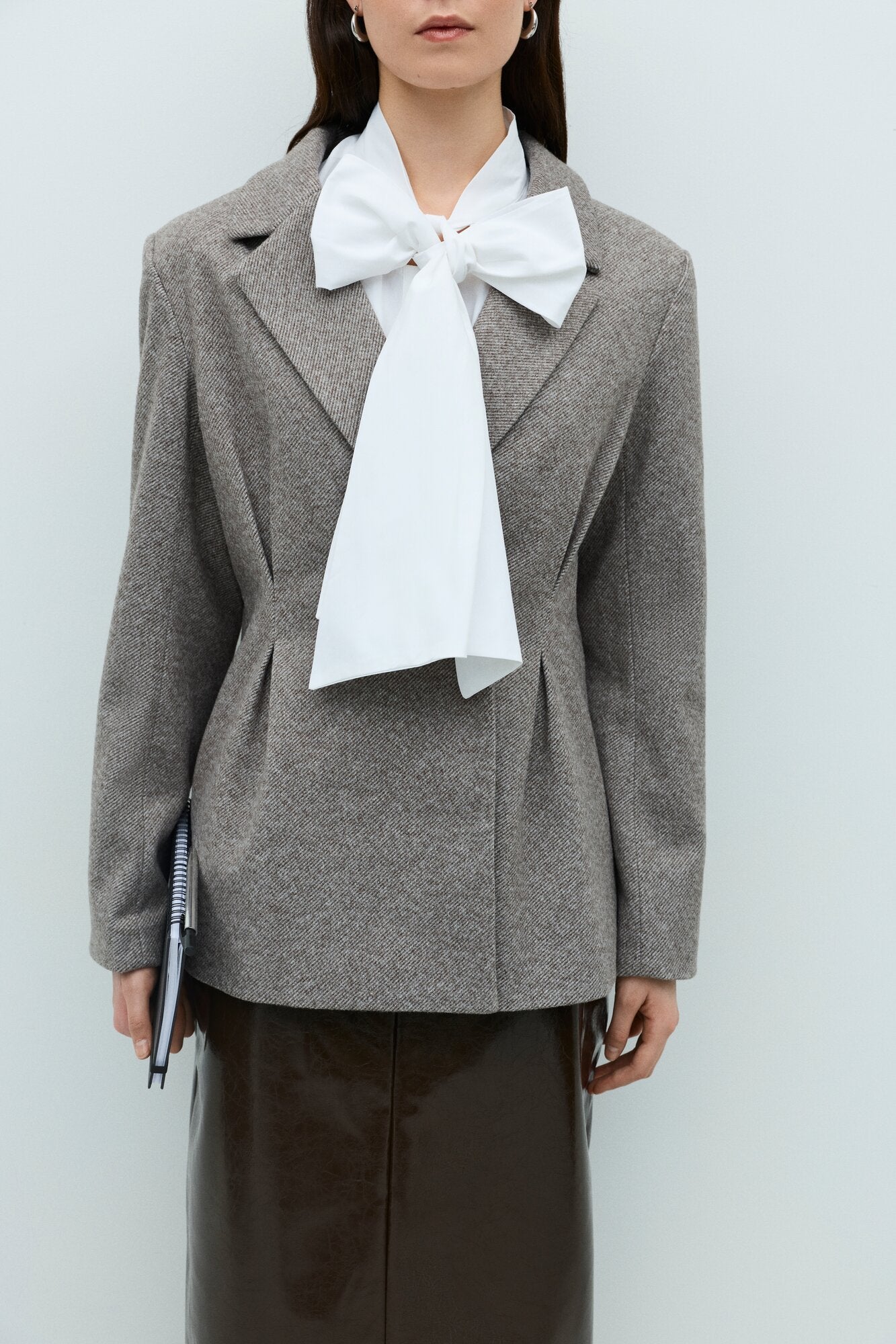 Visolene figursyet blazer – Coffee Bean