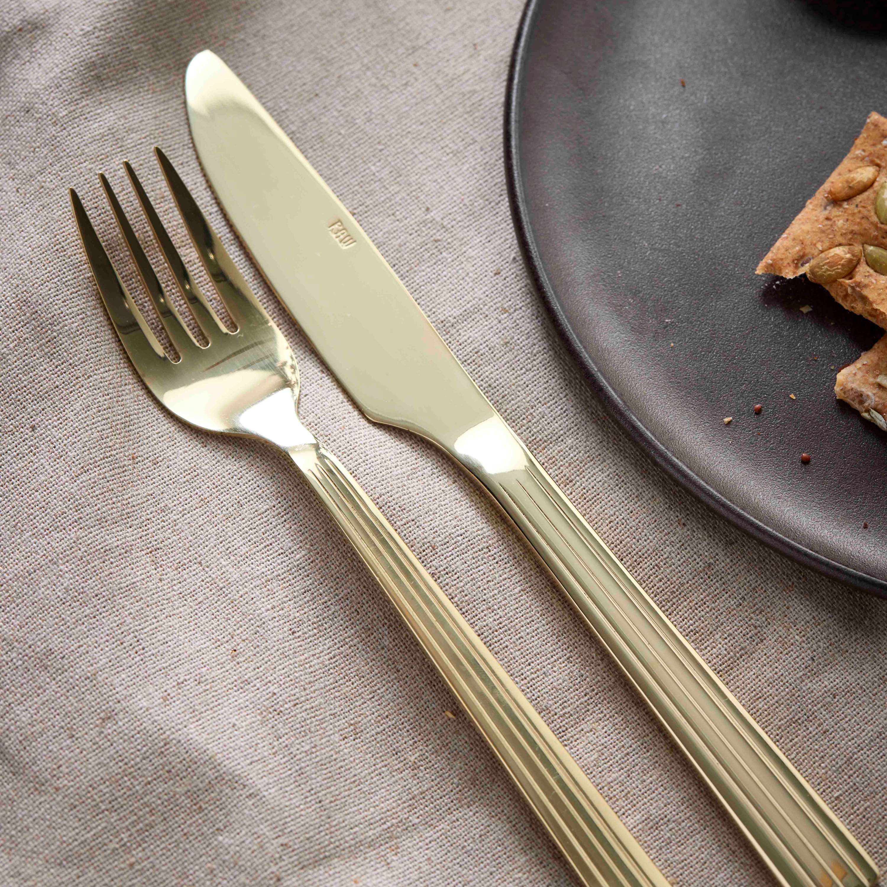 Bestiksæt, champagne guld - 48 dele