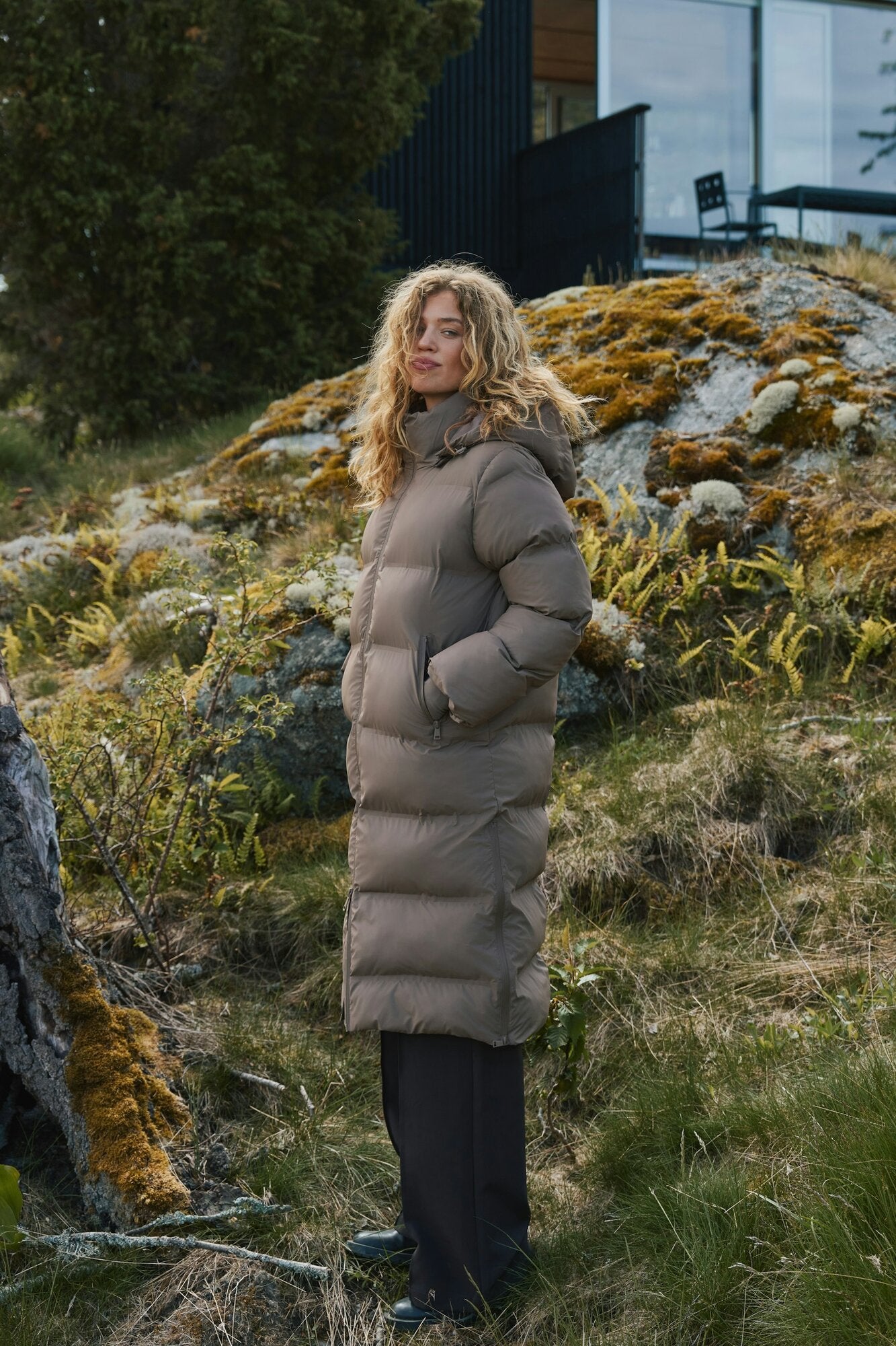 Viviana Puffer dunjakke - Dark Taupe