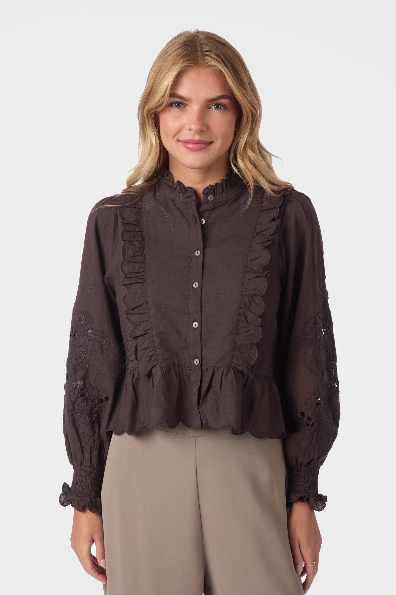 Petrine Embroidery bluse - mørkebrun