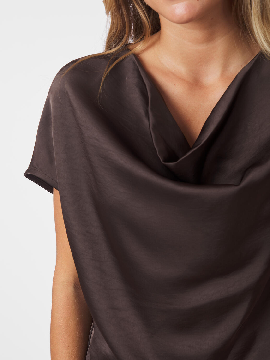 Annabeth Heavy Sateen t-shirt - mørkebrun