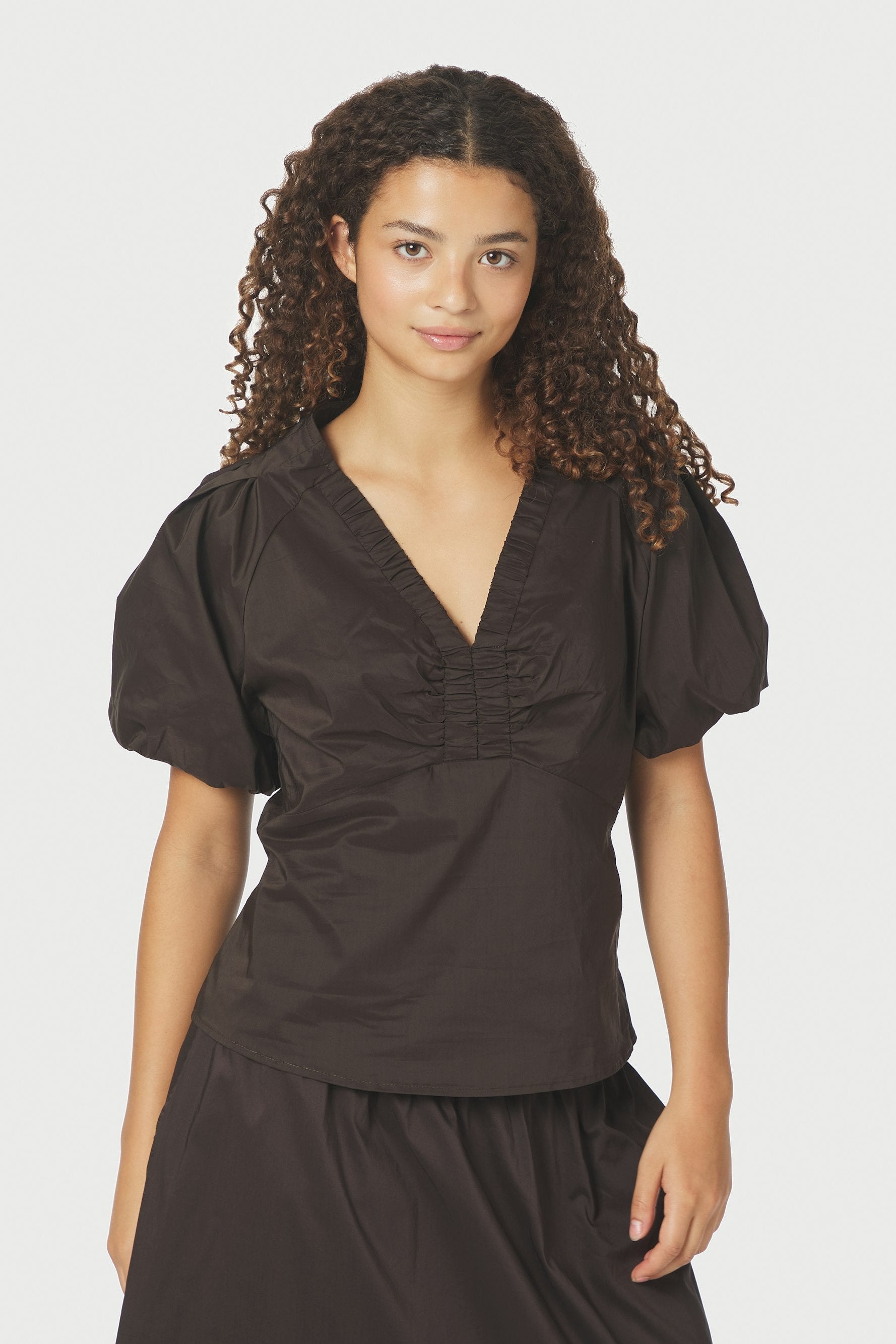 Irina Poplin bluse - Chocolate Brown