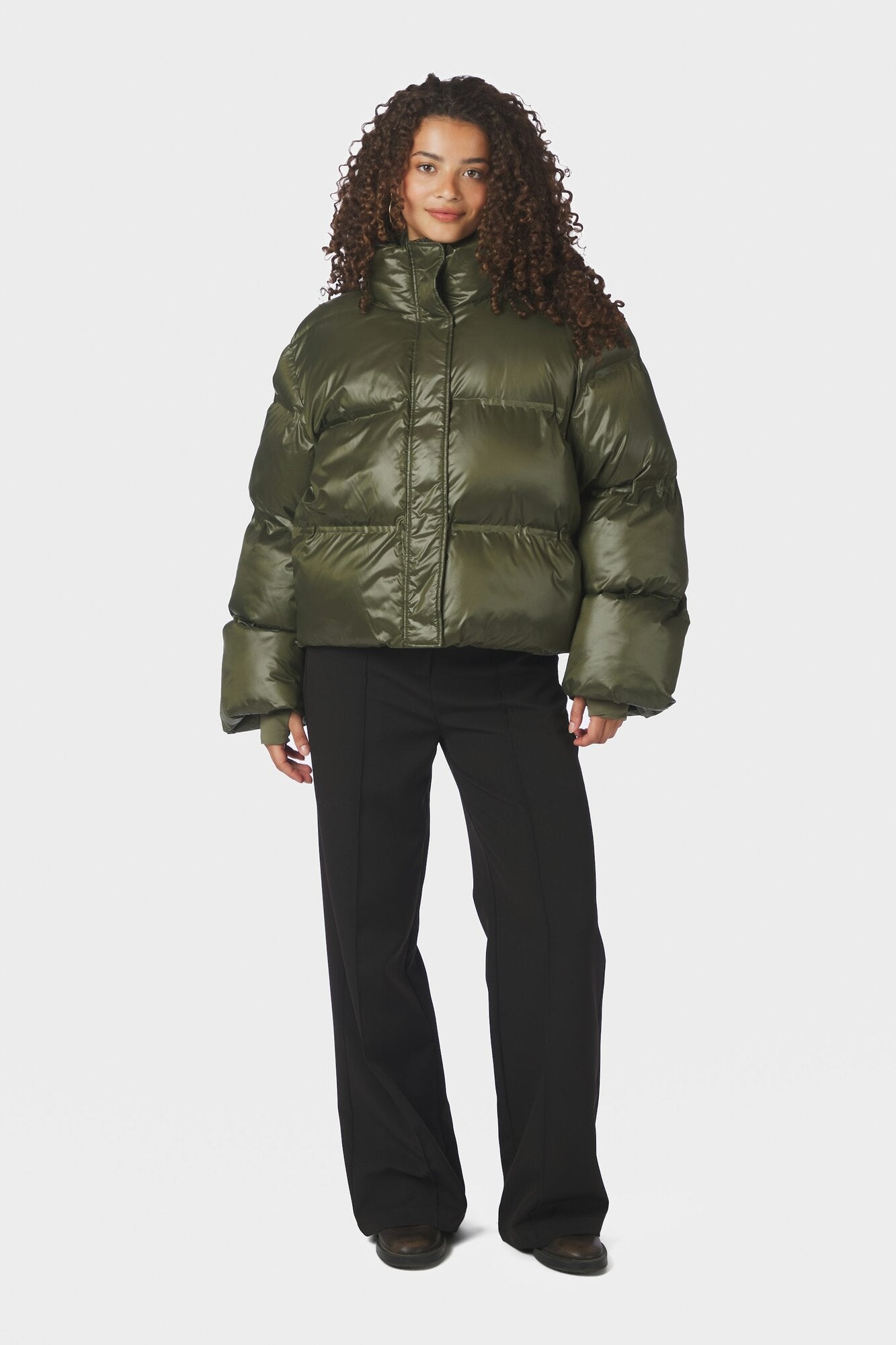 Rhea Shiny Puffer jakke - Olive