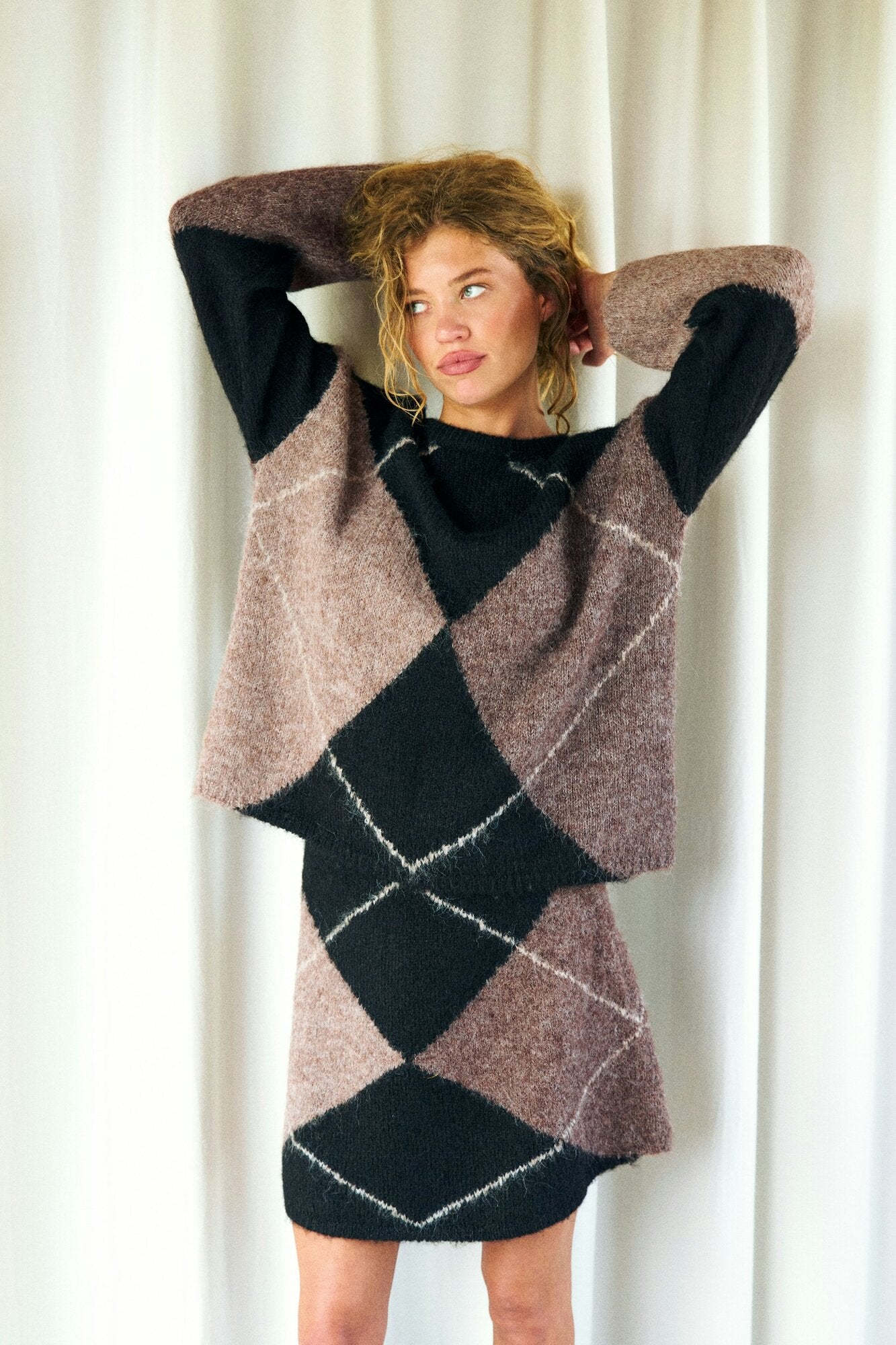 Inga Check Fluff striktrøje - Dark Brown