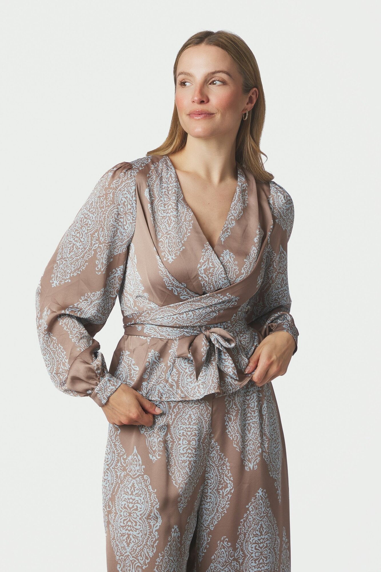 Rista Paisley Drop bluse - Dark Taupe/Light Blue