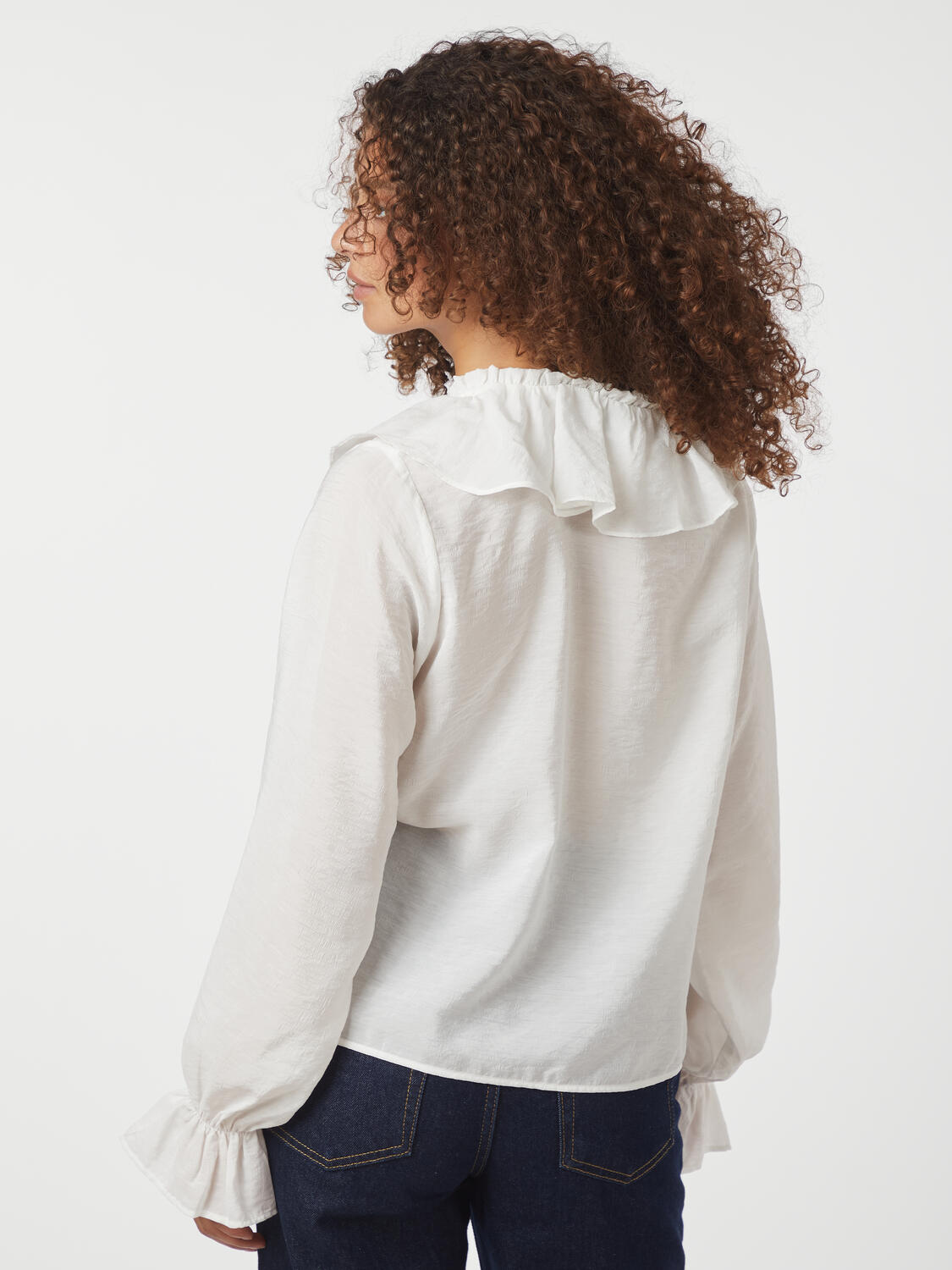 Aminea Ruffle bluse - hvid