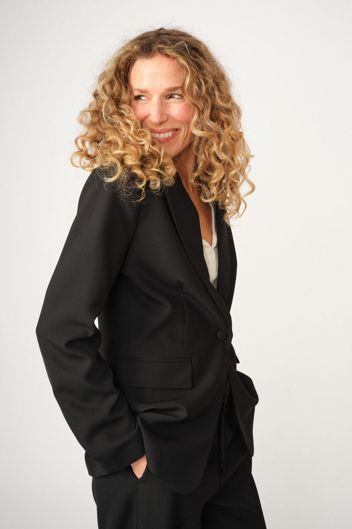 Leonora Miley blazer - sort