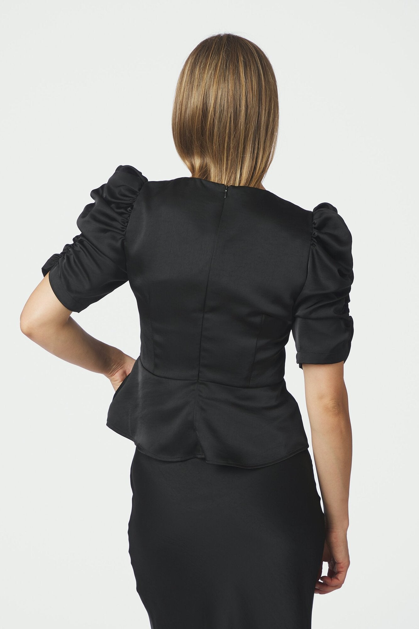 Benua Heavy Sateen bluse - sort