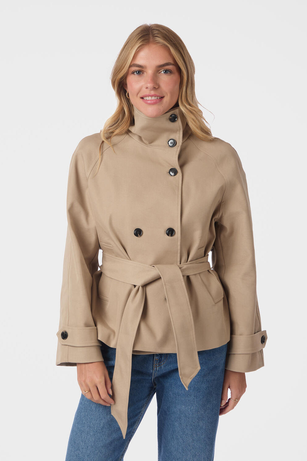 Munet kort trenchcoat - sand