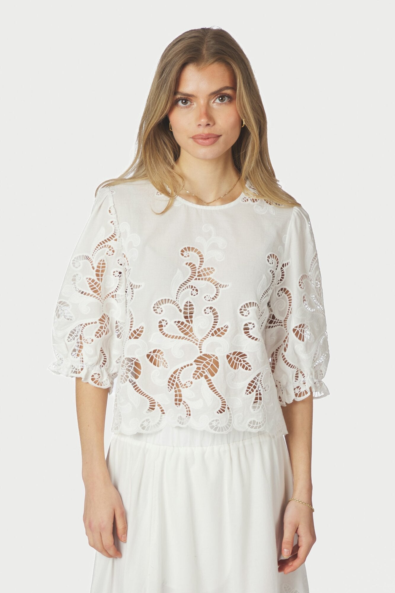 Fia Embroidery bluse - hvid