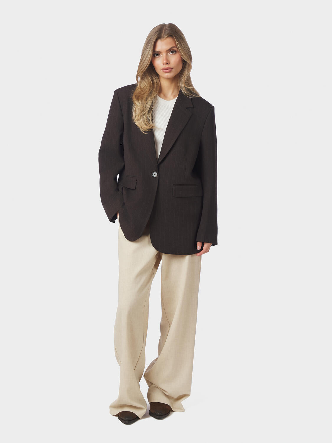 Gaby Pinstripe blazer - mørkebrun