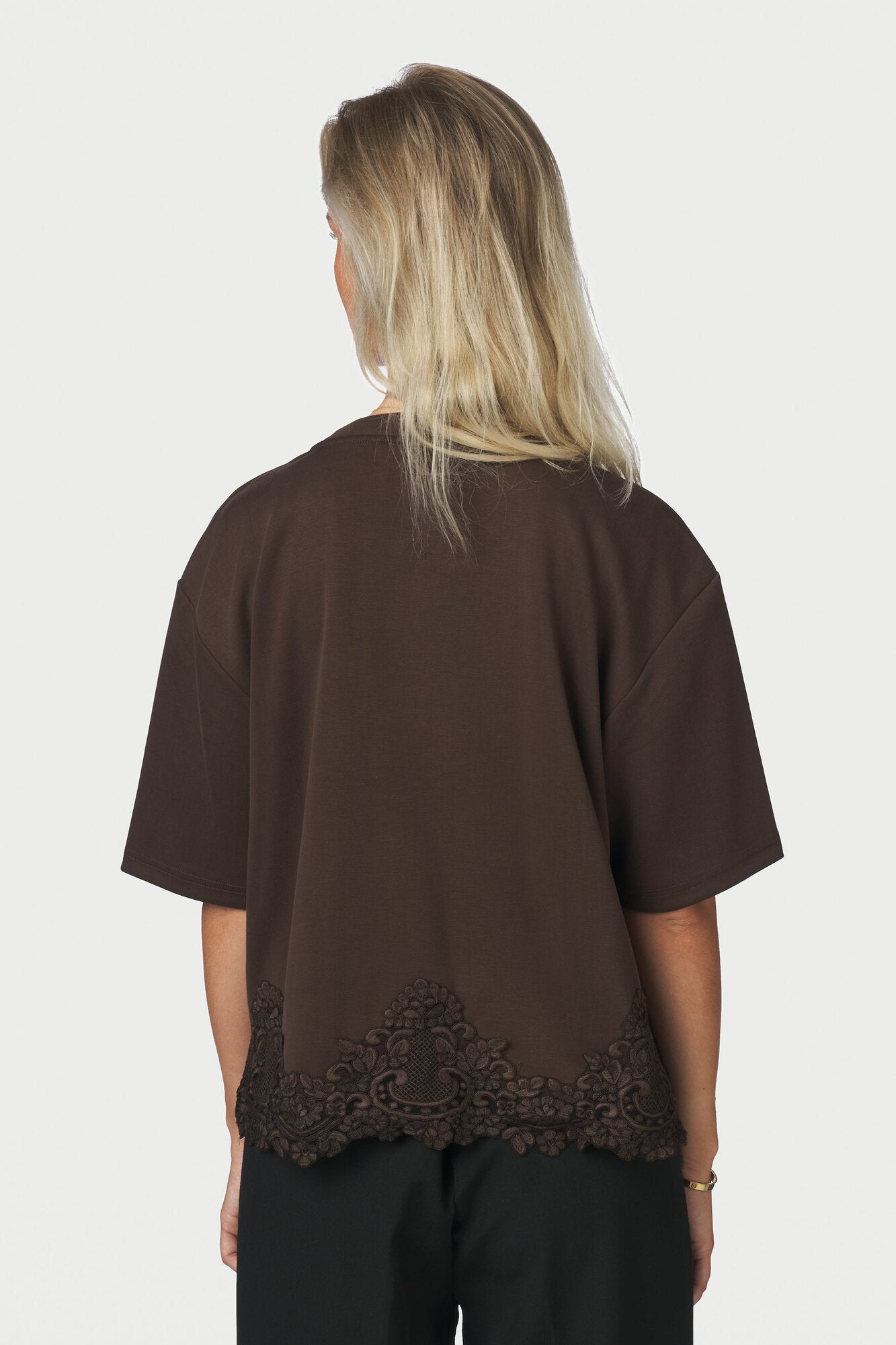 Iria Lace t-shirt – Brown