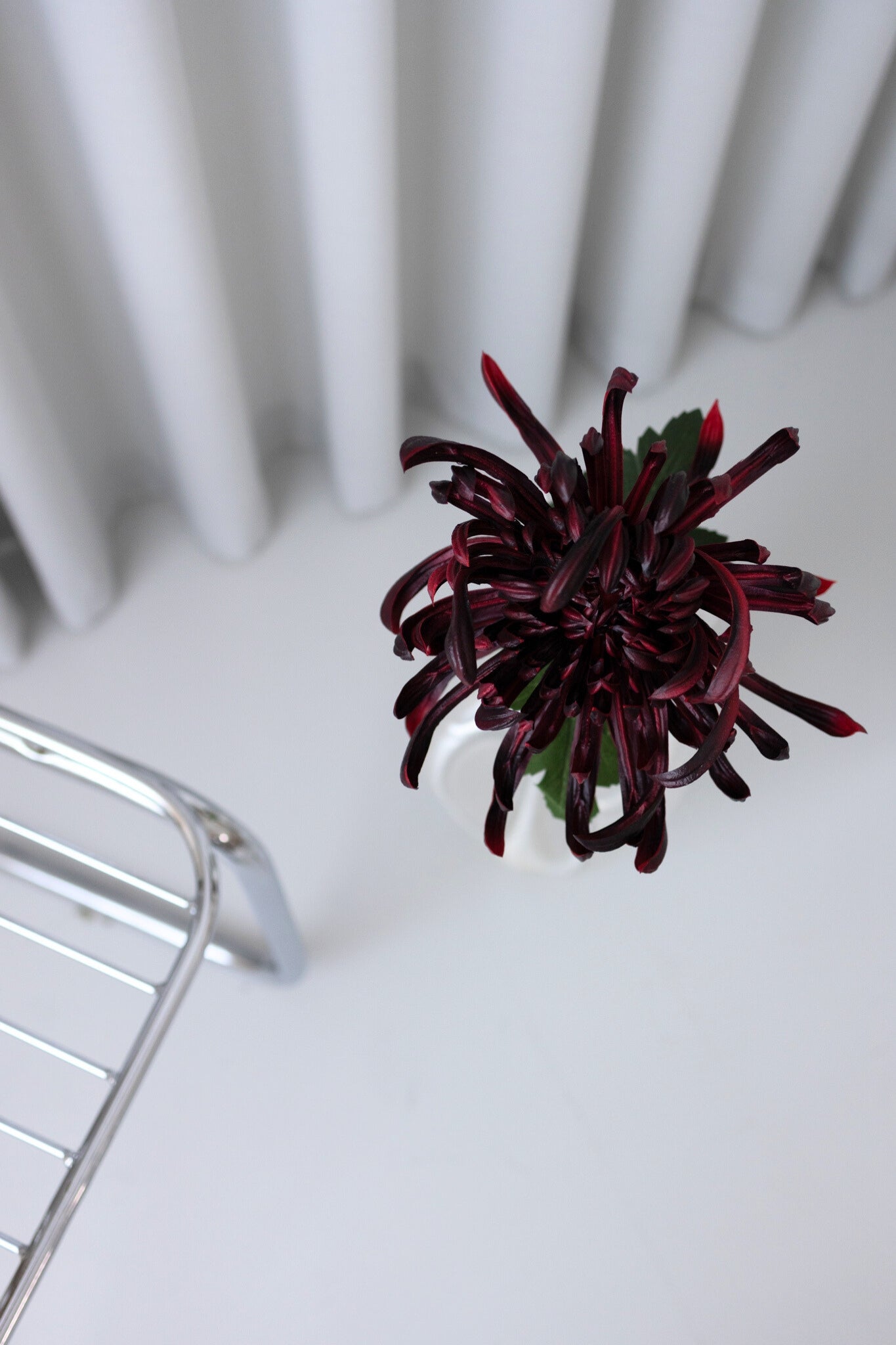 Kunstig chrysanthemum - bordeaux