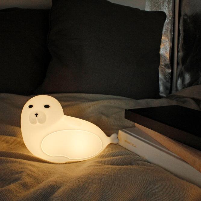 Nightlight Seal Bordlampe - hvid