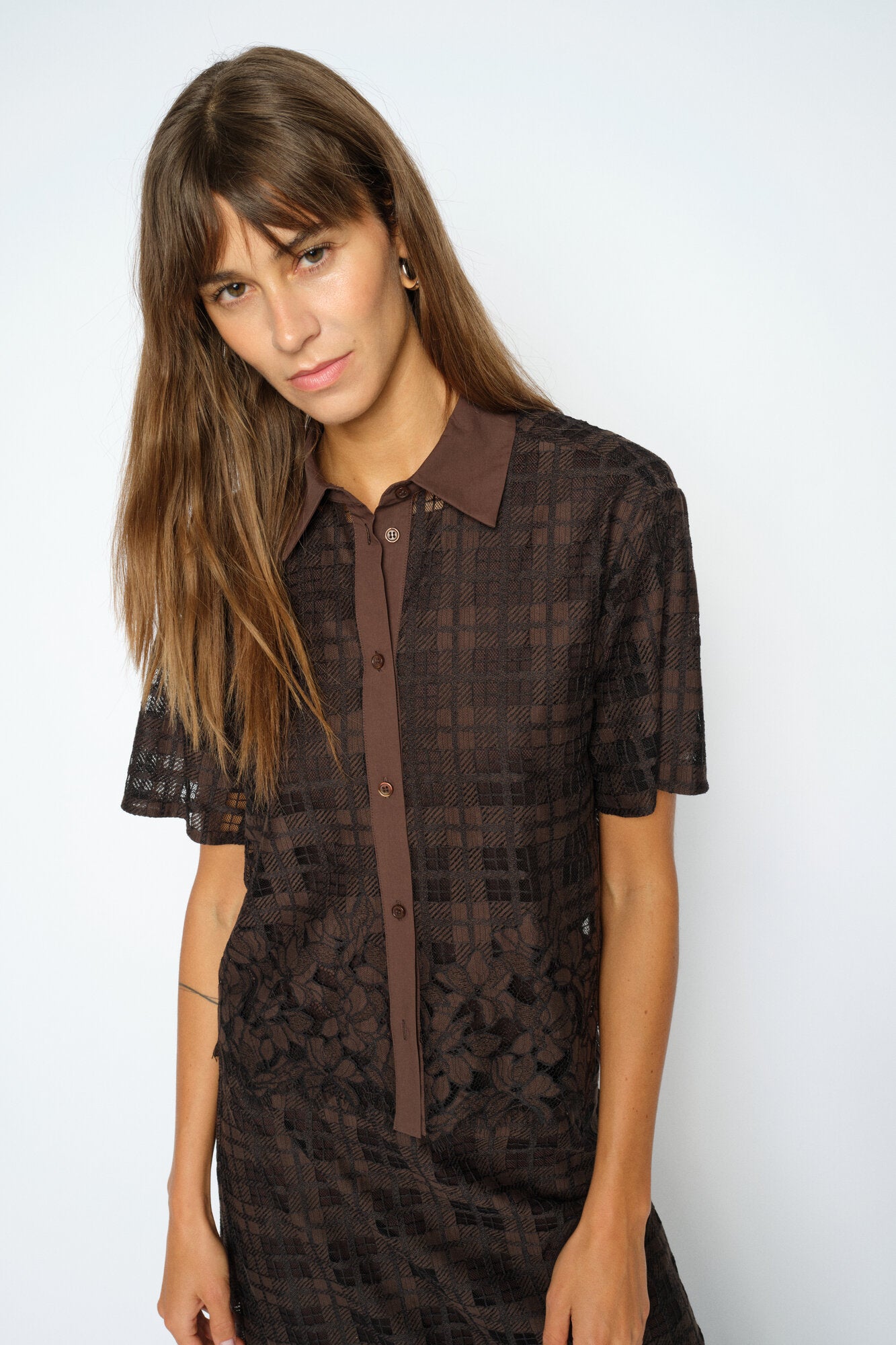 Lia Checko Lace kortærmet skjorte - Delicioso