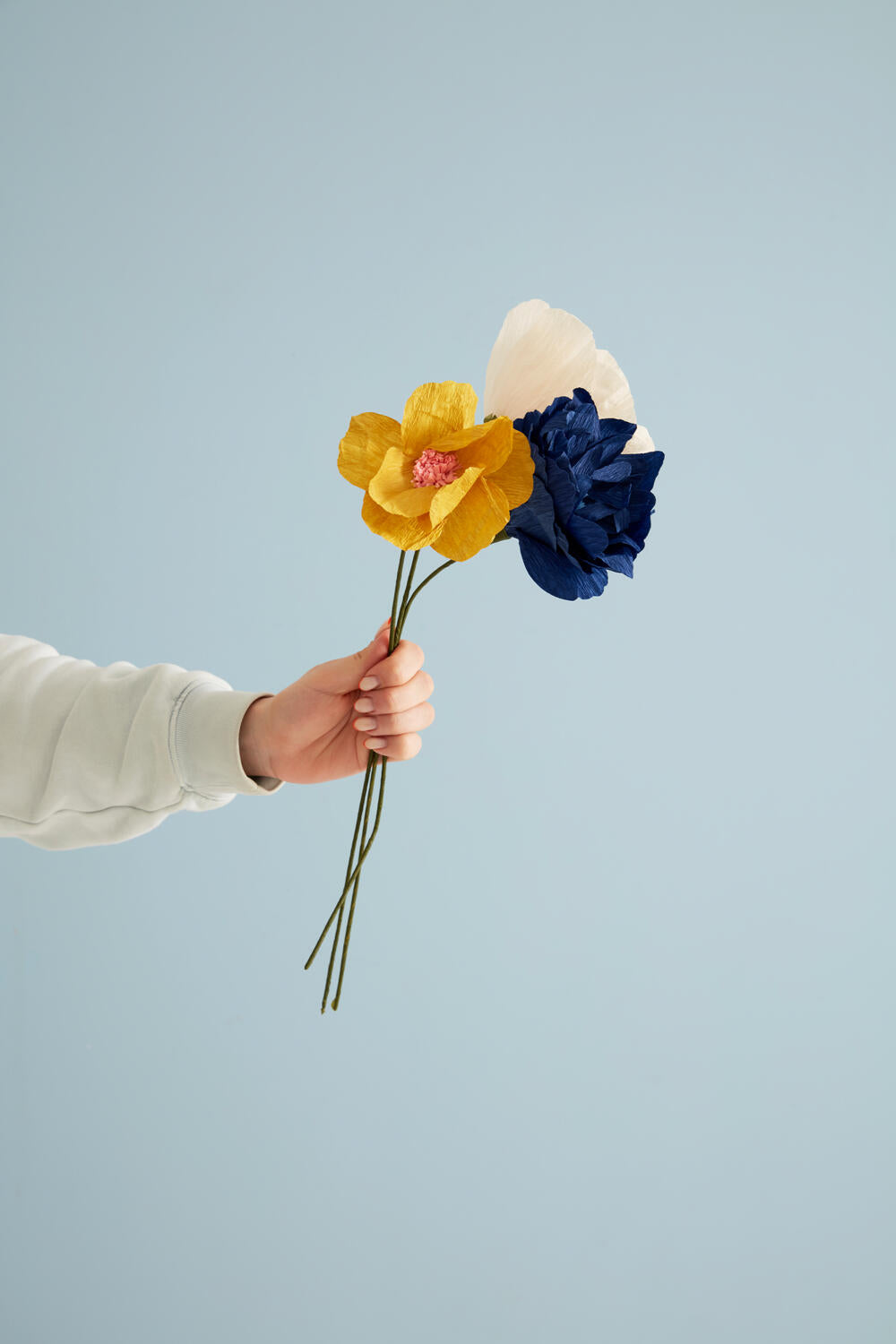 Rhapsody Rose papirsblomst - sand