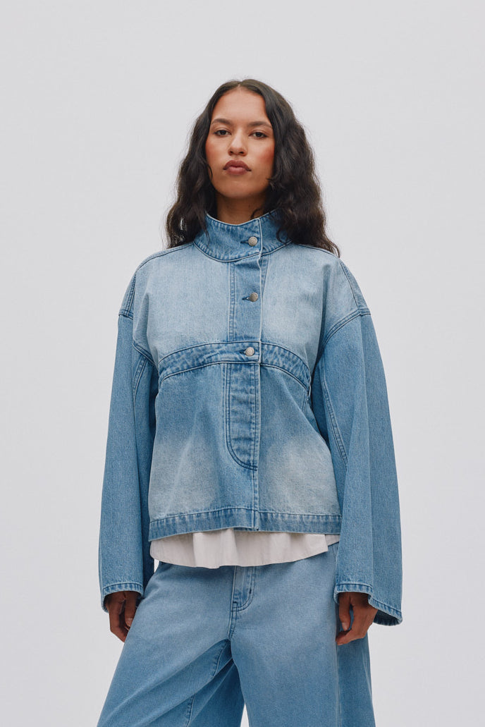 Donela denimjakke - Light Washed Denim