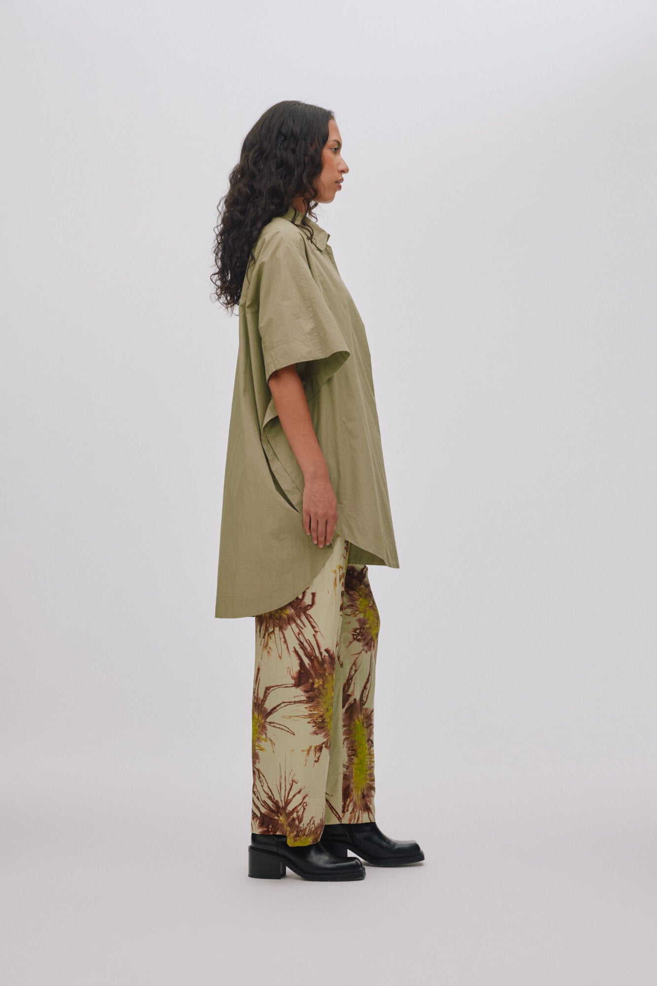 Berta Poplin Curved Hem skjortekjole - Vertiver
