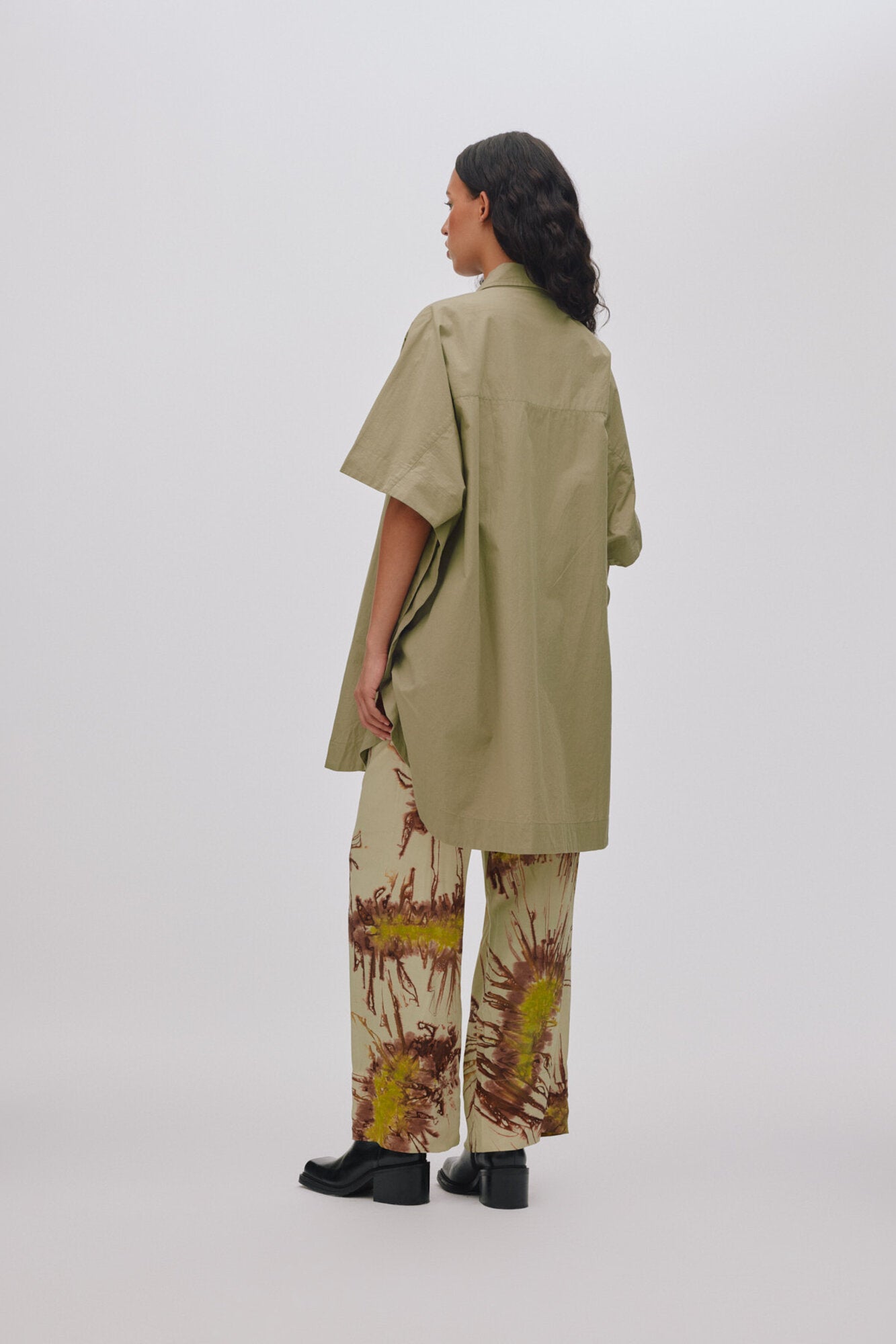 Berta Poplin Curved Hem skjortekjole - Vertiver