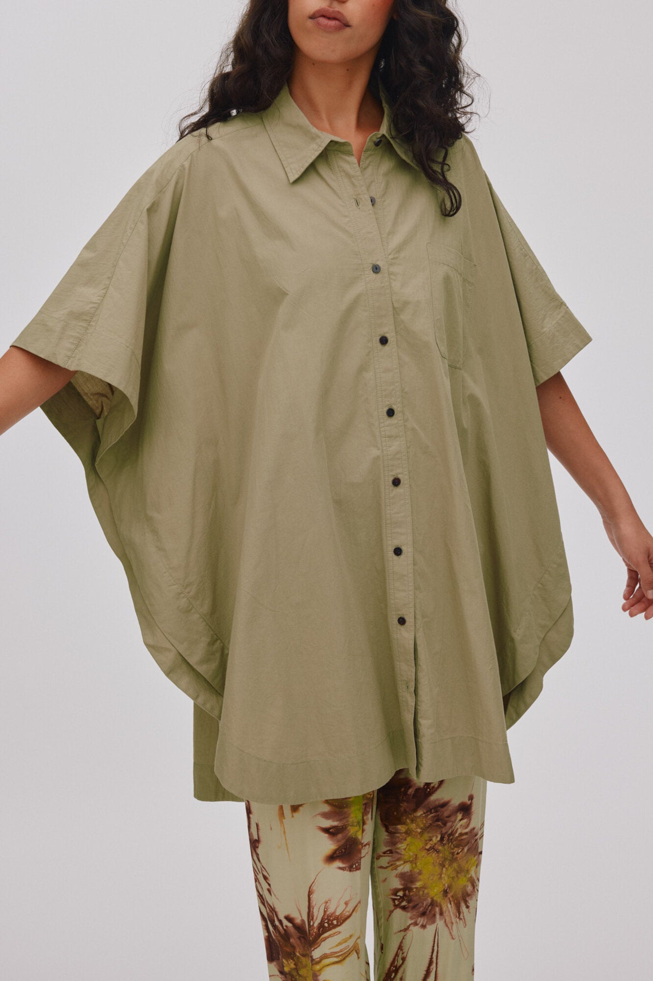 Berta Poplin Curved Hem skjortekjole - Vertiver