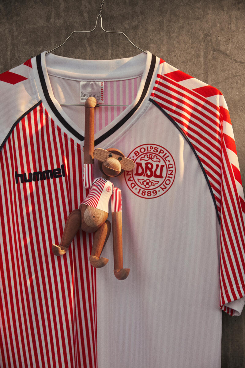x DBU 86 Away abe, lille- teak/limba