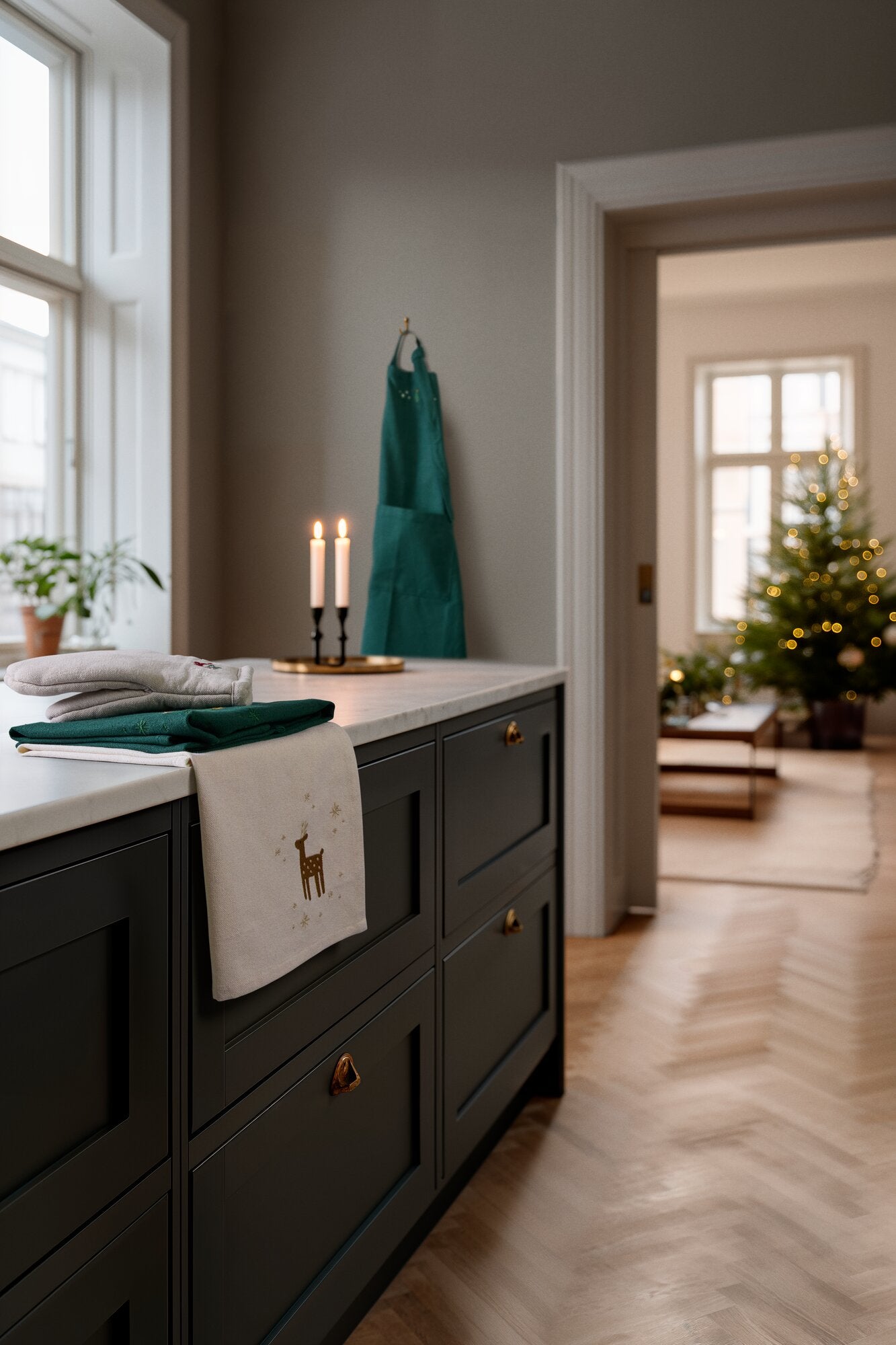 Christmas Fable viskestykke, creme - 50x70 cm.