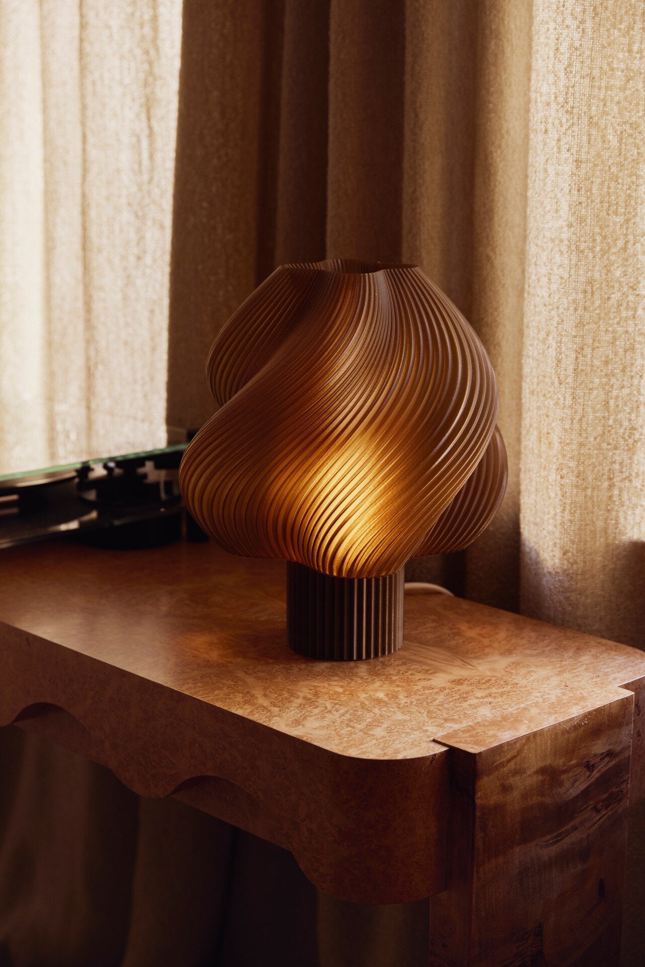 Soft Serve bordlampe, H34 cm - Caramel