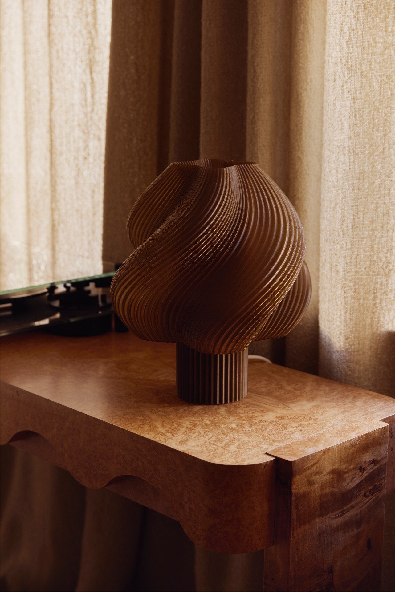 Soft Serve bordlampe, H34 cm - Caramel