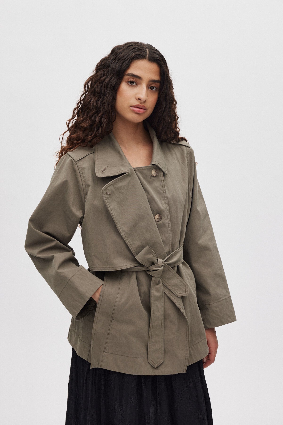 Nadira utility cropped jakke - Asphalt