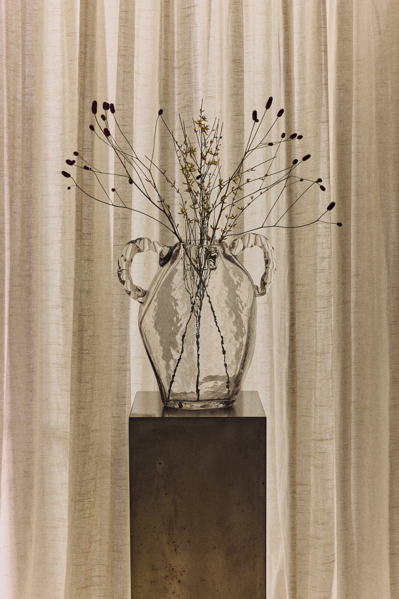 Gemstone amfora vase - Crystal