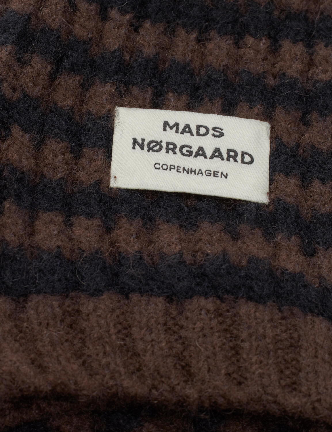 Tosca Balando Stripe balaclava – Black/Demitasse