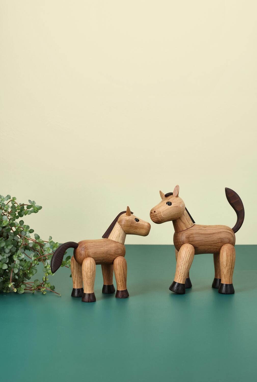 Comet Hest træfigur - brun