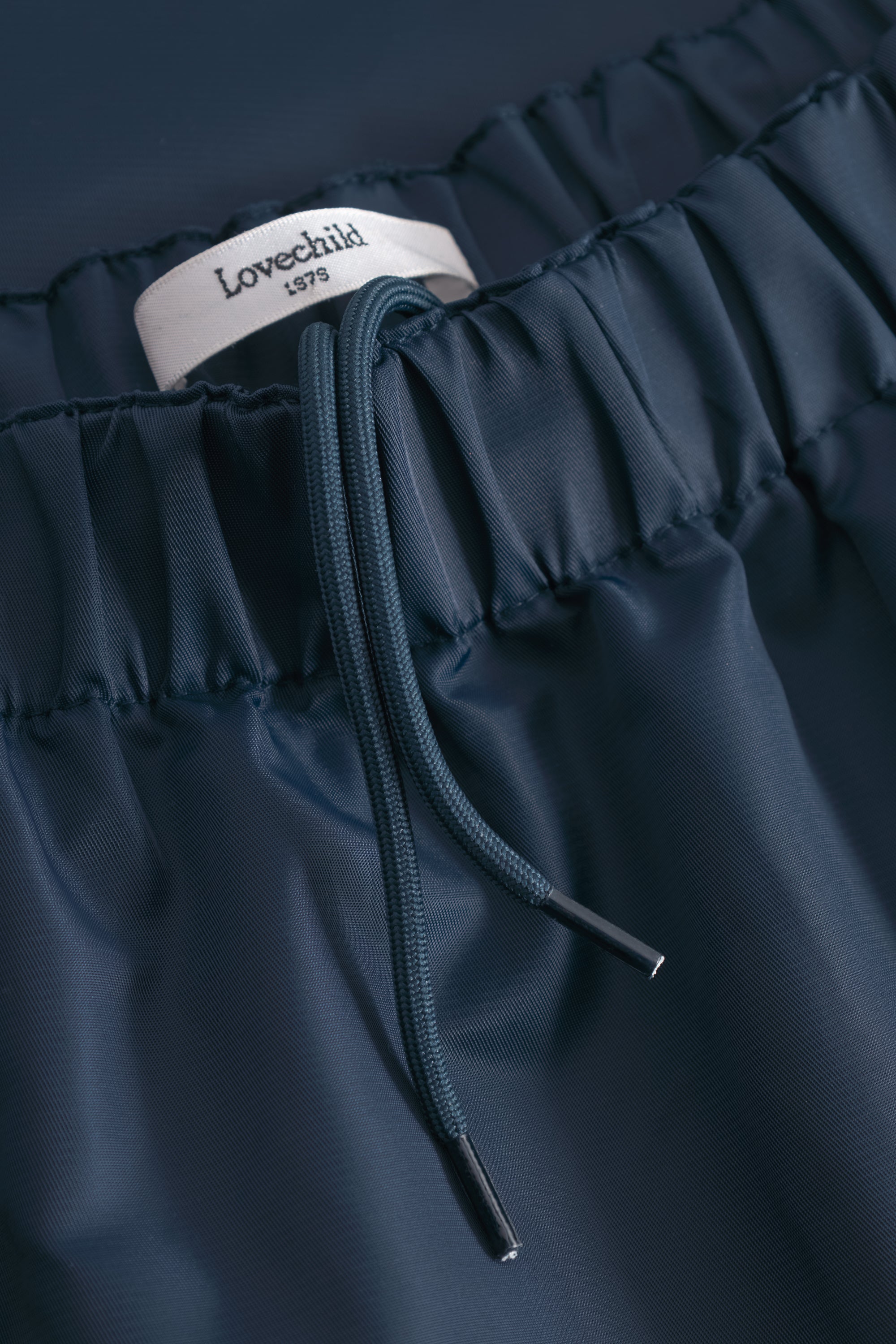 Lauren midi nederdel - Total Eclipse