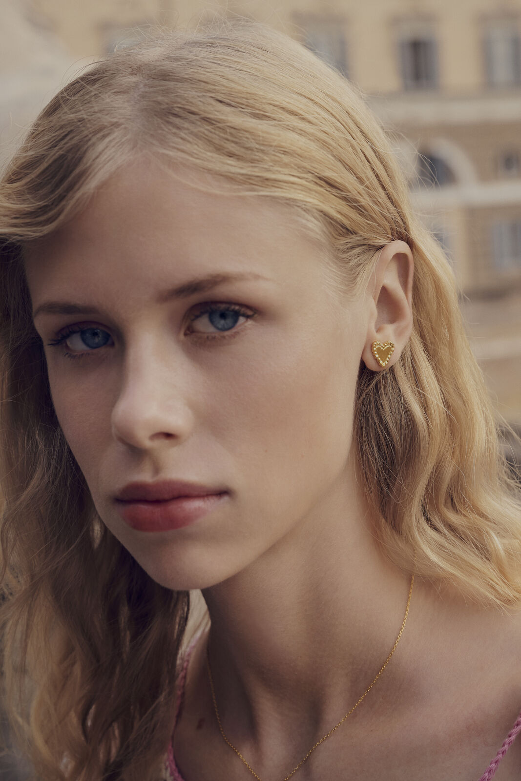 Julie ørestikker - forgyldt