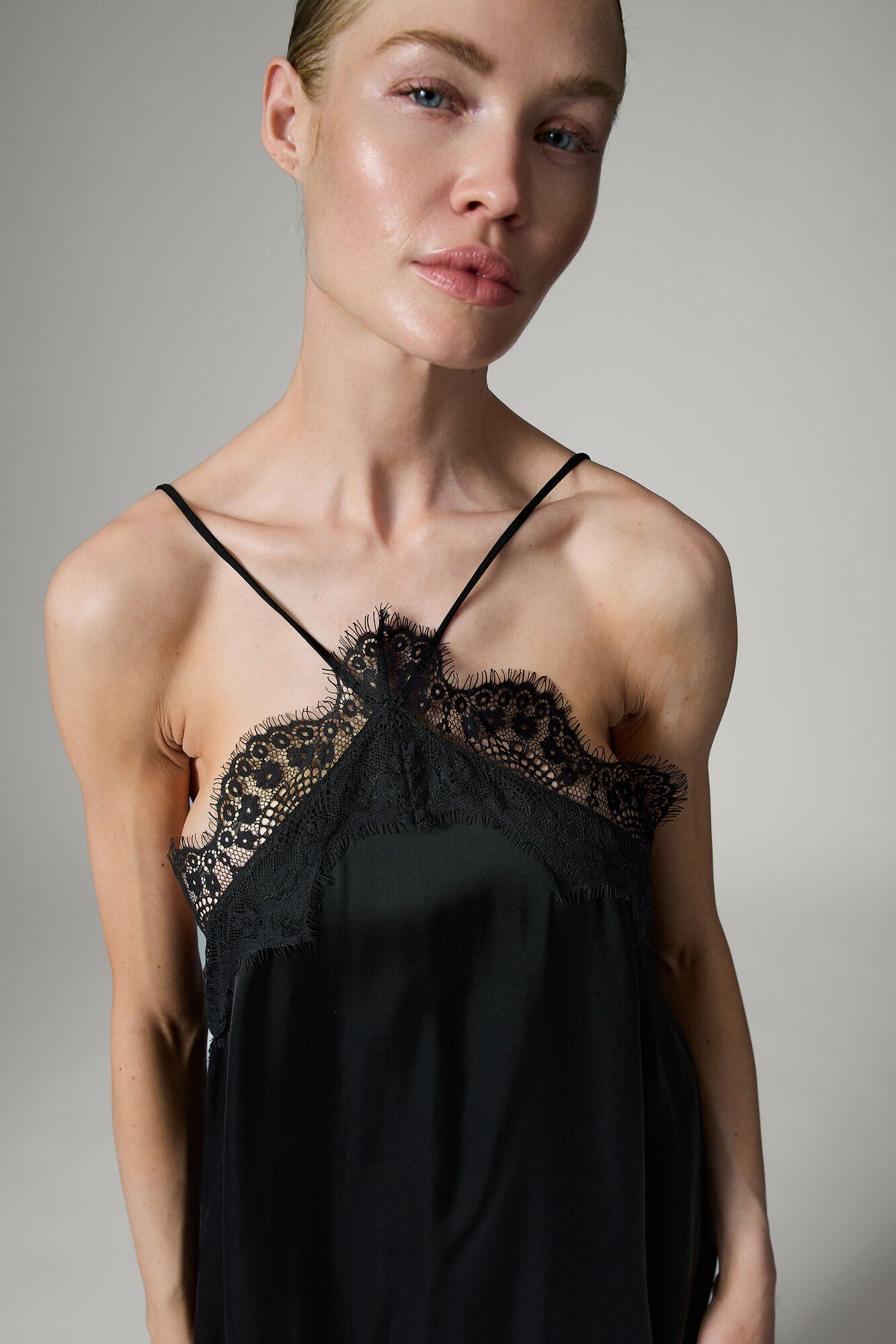 Umali kort festkjole - Fluid Viscose